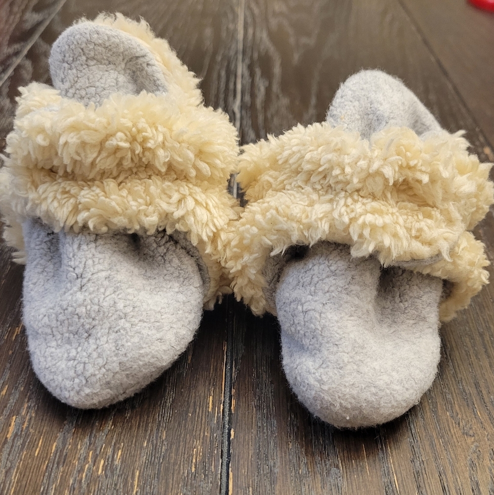Zutano baby booties